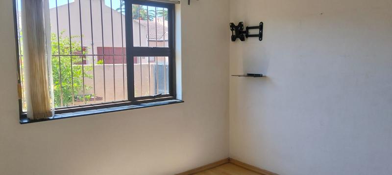 To Let 2 Bedroom Property for Rent in Silver Oaks Western Cape